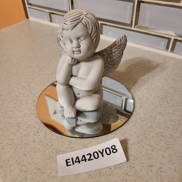 Angel figurine for sale today - Picture 8 of 9